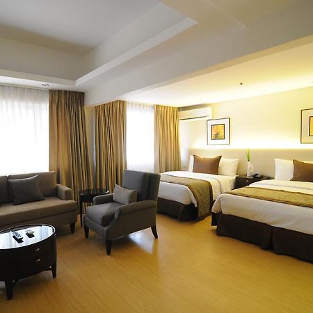 Imperial Palace Suites Кесон Сити Екстериор снимка