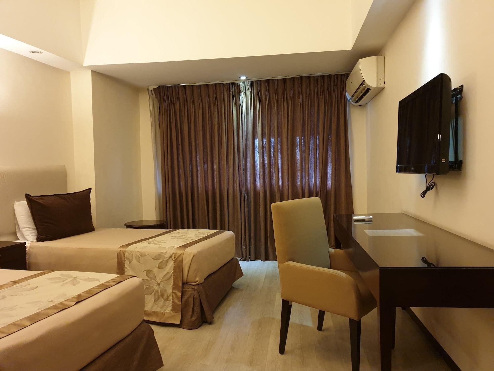 Imperial Palace Suites Кесон Сити Екстериор снимка