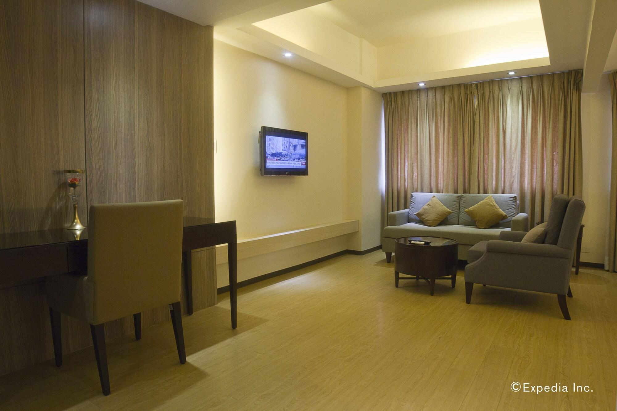 Imperial Palace Suites Кесон Сити Екстериор снимка