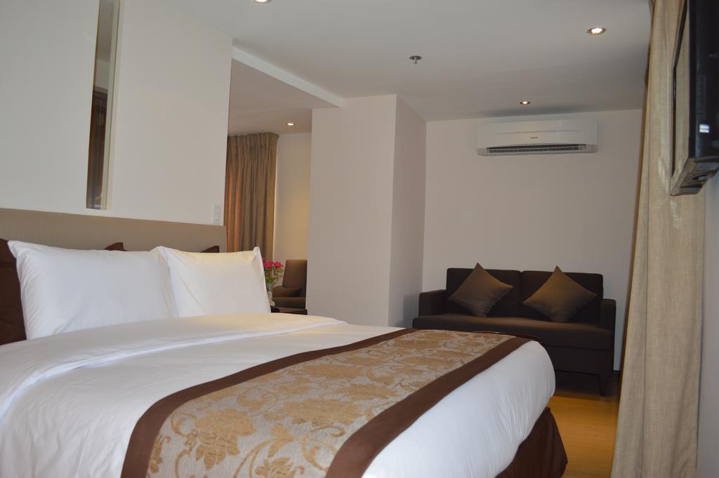 Imperial Palace Suites Кесон Сити Екстериор снимка