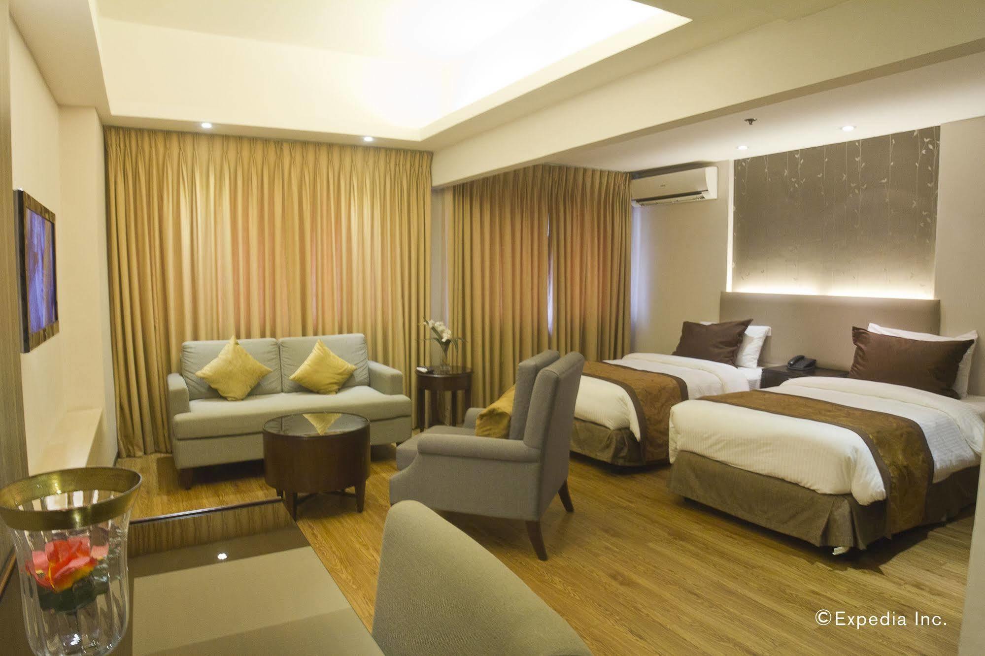 Imperial Palace Suites Кесон Сити Екстериор снимка