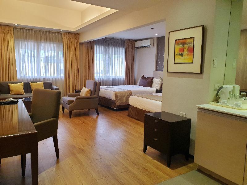 Imperial Palace Suites Кесон Сити Екстериор снимка